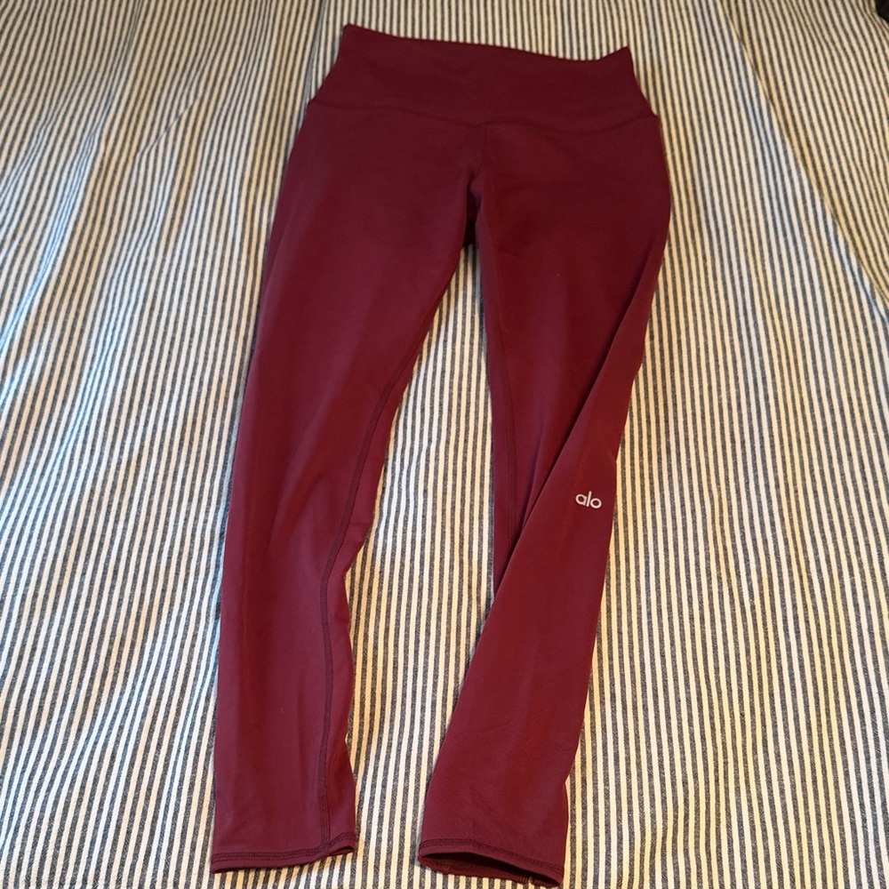 ALO Yoga Maroon Leggings